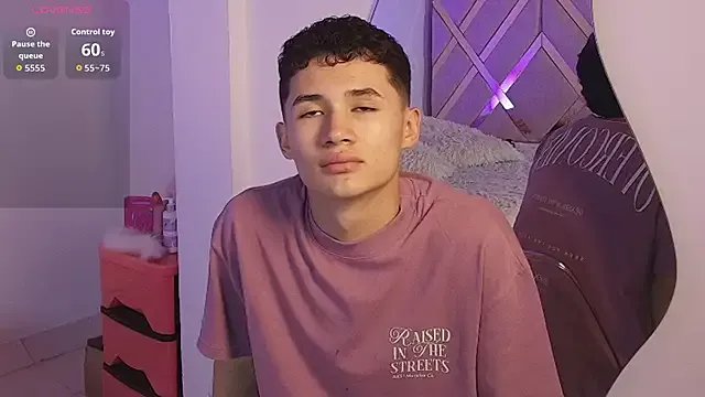 Eiden_Blake on StripChat