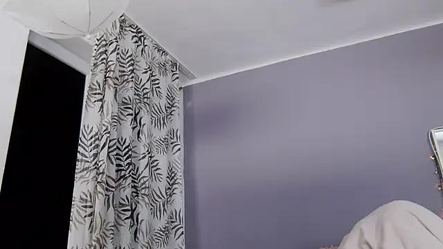 Ellsa_Jean_ on StripChat 