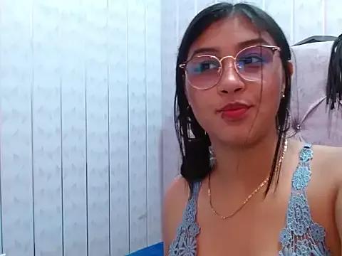 Emiily_Johamson on StripChat 