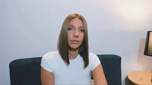 EmmaGorgeous on StripChat