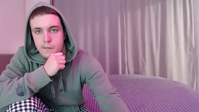 Eva_Alex_ on StripChat