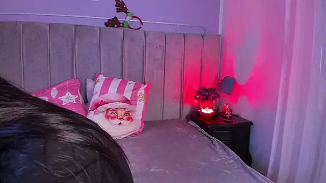 EvaaStevens on StripChat 