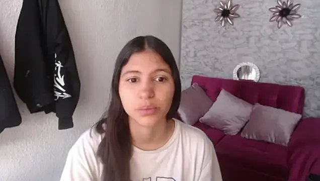 Evagirl69 on StripChat