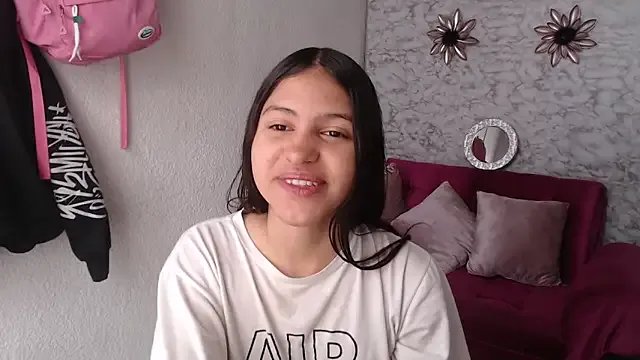 Evagirl69 on StripChat