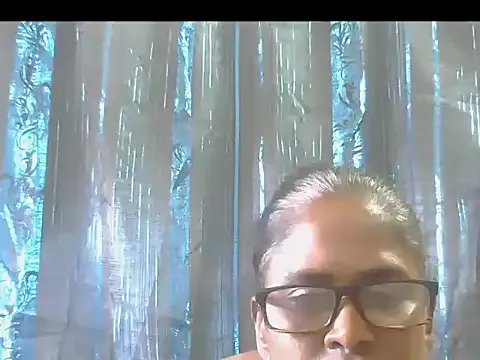 Exotic_indian95 on StripChat