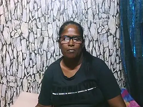 Exotic_indian95 on StripChat