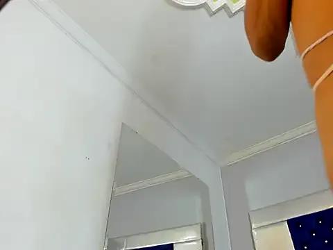 Eyleen_Santos on StripChat 