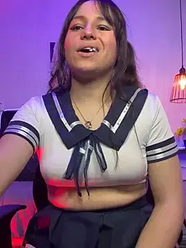 Eymmy_24 on StripChat 