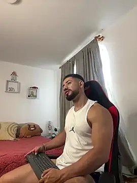 Ezzio_Scolaro on StripChat