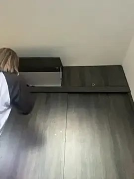 Flora_Minx on StripChat