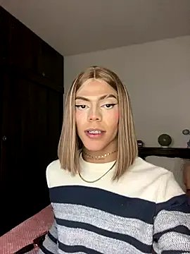 Flora_Minx on StripChat