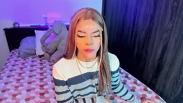 Flora_Minx on StripChat