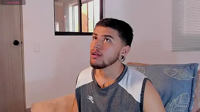 ftmphilip_ on StripChat