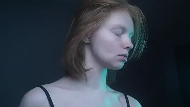 ginger_hugs on StripChat