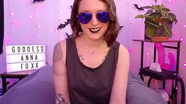 goddessannafoxx — take my top off