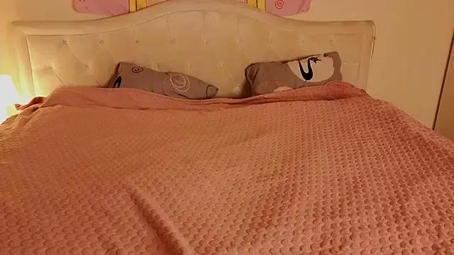 HanaMitsuri on StripChat 