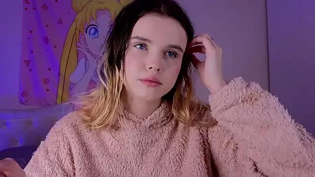 HanaMitsuri on StripChat 