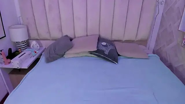 Haru_Bonny on StripChat