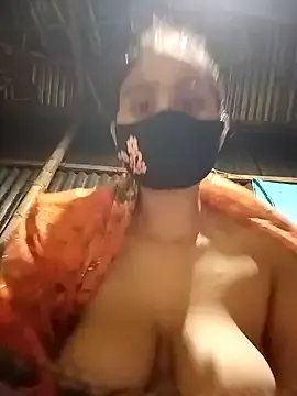 HenaAra on StripChat