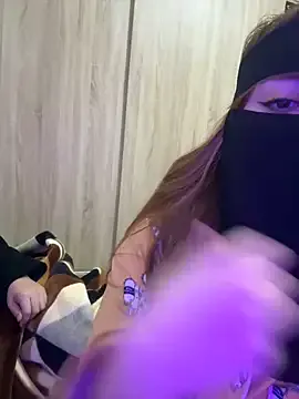 Hot_arabic_girl on StripChat