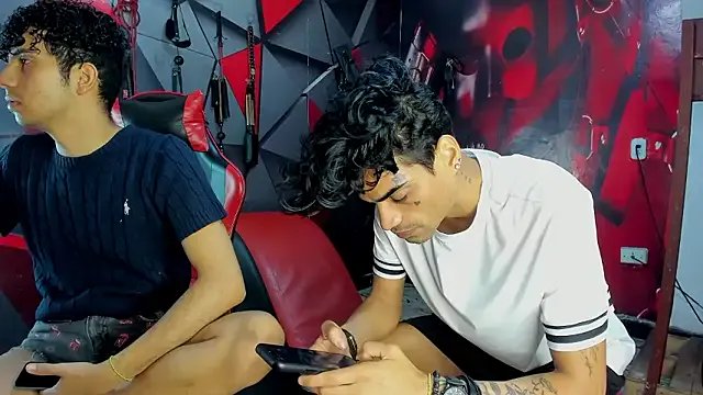 Hot_Boys_Without_Limits on StripChat