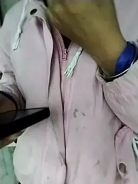 iam-eli on StripChat