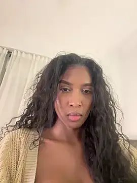 IamCrystal2 on StripChat