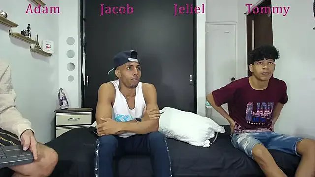 Interracial_Snow_Bunny on StripChat