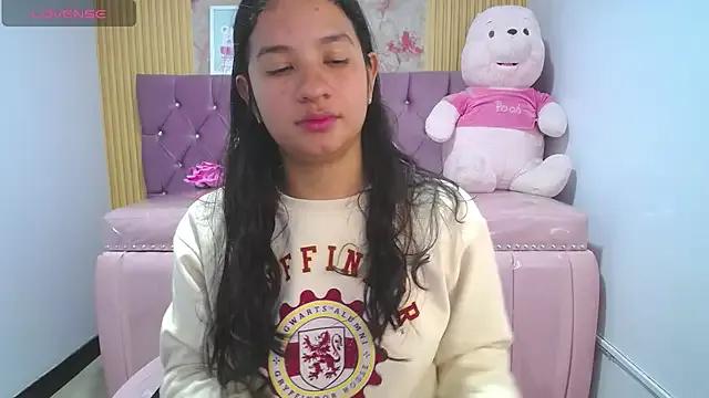 Irina_evans_s1 on StripChat 