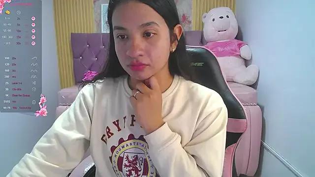 Irina_evans_s1 on StripChat 