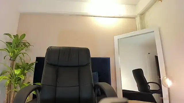 Iris_Parkerr on StripChat 