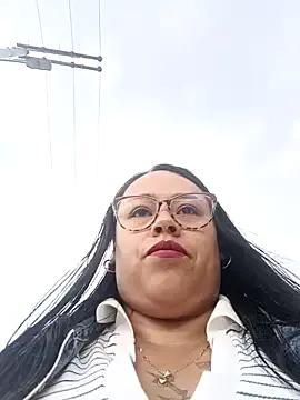 Italia_12 — Showing off your butt in a shopping mall