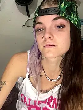 ittybittymeryssa on StripChat 