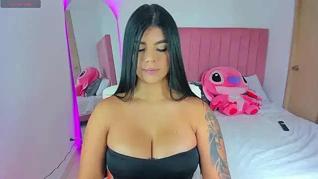 Janettcruz — dildo in the middle of my tits suck+spit