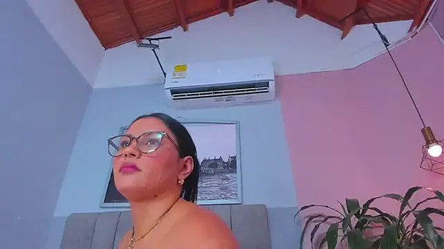 janna_lopez_ on StripChat 