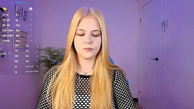 jolly_bean on StripChat