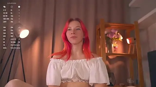 JuliannaWenger on StripChat