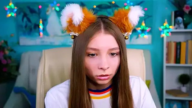 JulieDaniel on StripChat