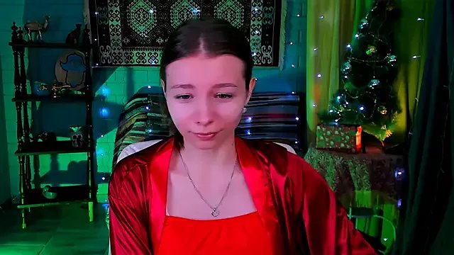 JulieDaniel on StripChat