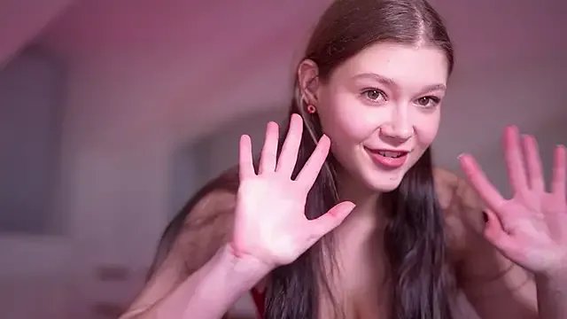 Kelly_Ember on StripChat 