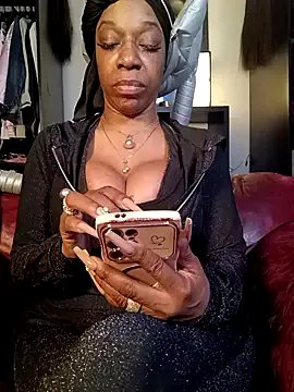 Kennady_Buxum_Goddess on StripChat