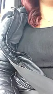 Kitty_Doll69 on StripChat 