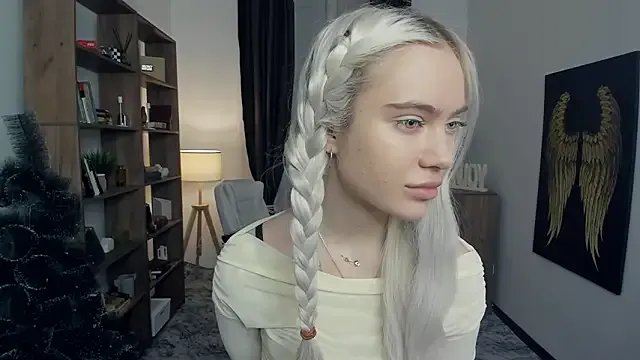 KristalCrowner — lick finger