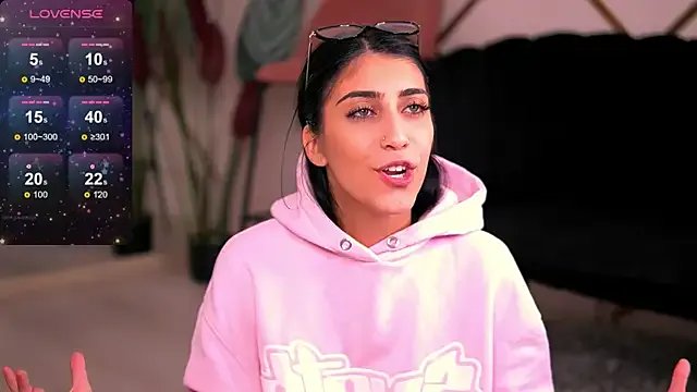 KyraBliss on StripChat