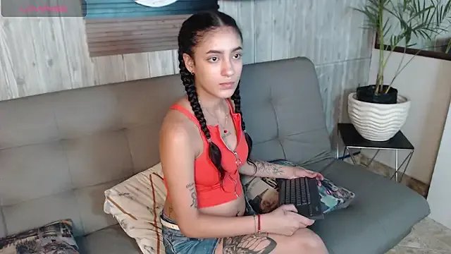 Layla_707 on StripChat