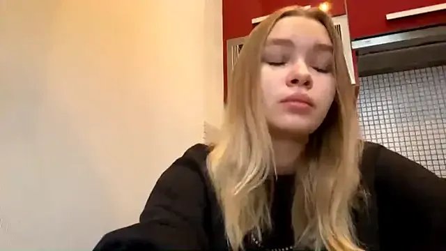 Leifuture — show panties