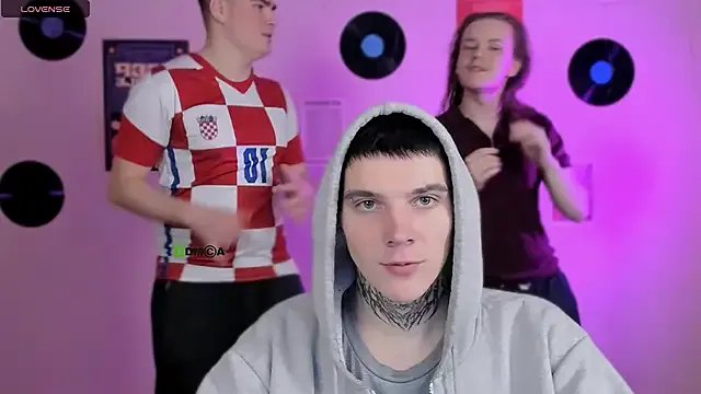 leo_void on StripChat