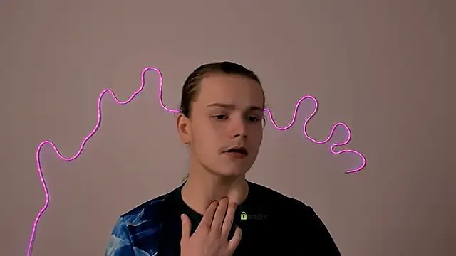 leo_void on StripChat