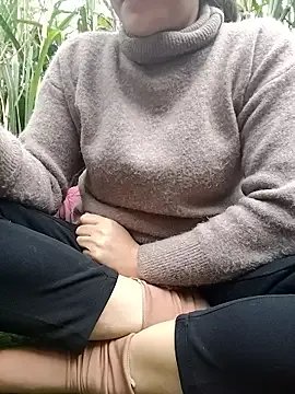 leona118 on StripChat