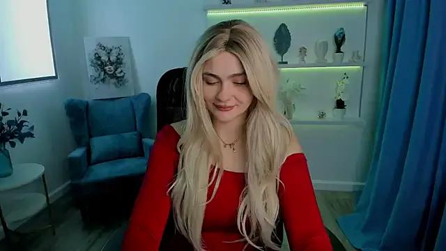 LeslieMineg on StripChat 